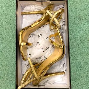 Lulus gold heels